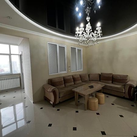 Sea Apartments Batumi Bagian luar foto
